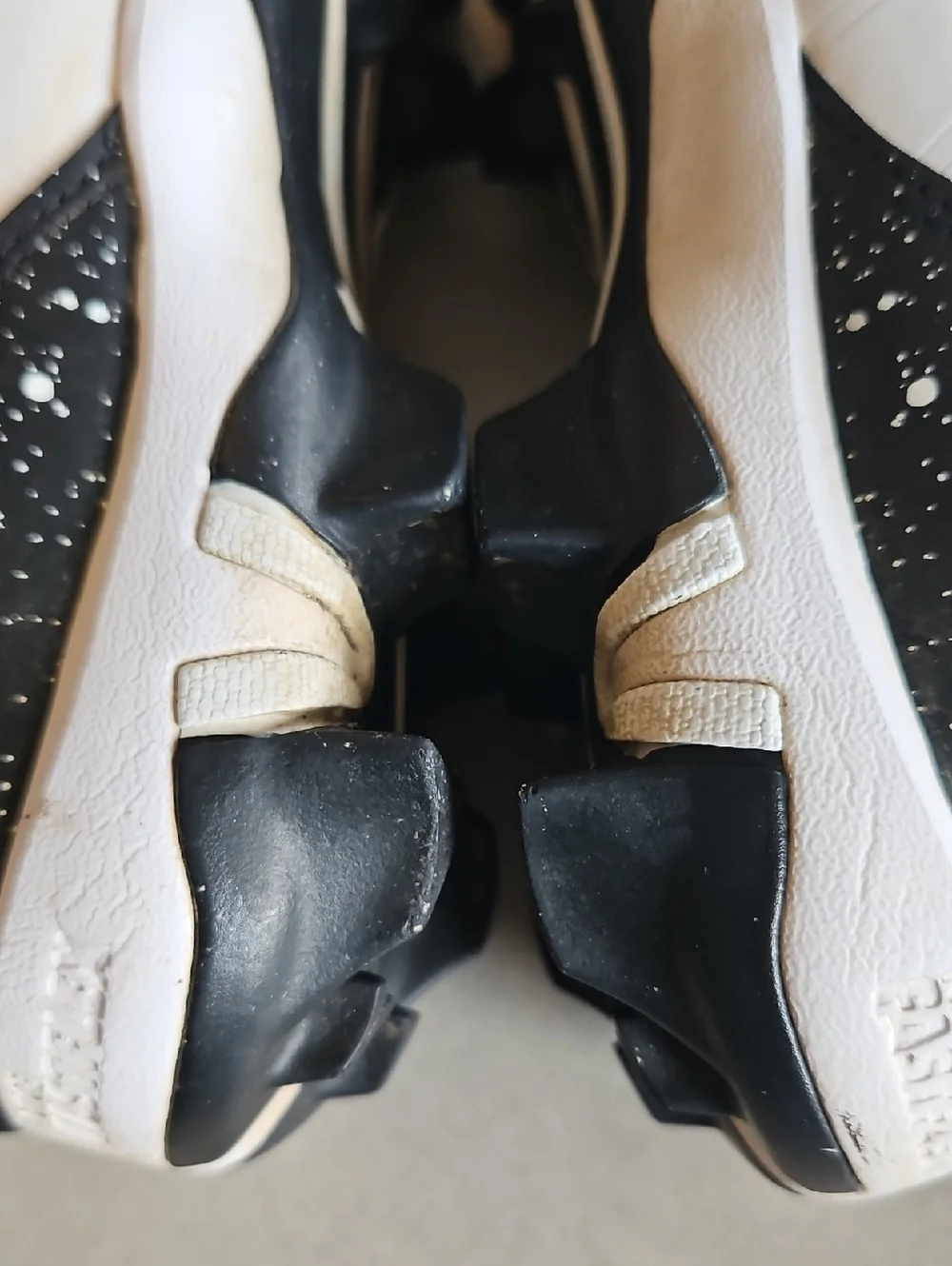 Nike Baseball Cleats - Picture 11 of 16